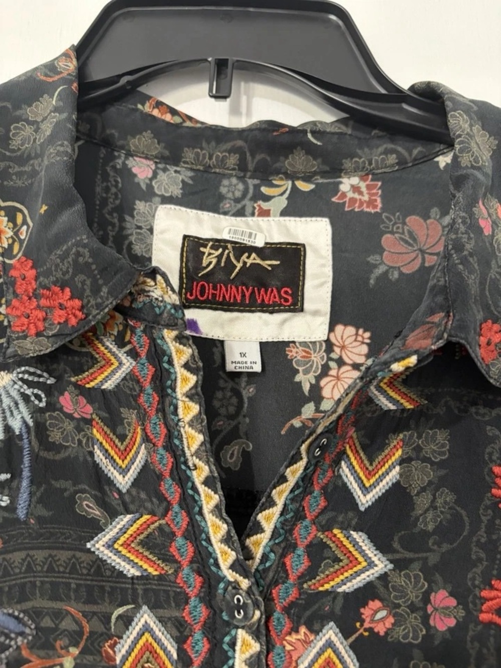 Johnny Was Black Floral Paisley Embroidered Long Sleeve Tunic - Picture 3 of 16